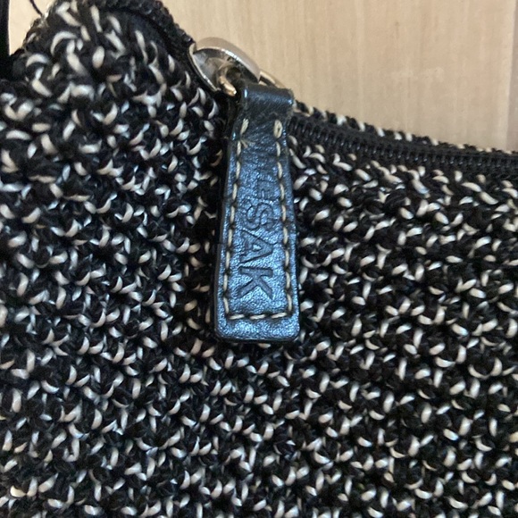 The Sak black white shoulder purse handbag euc - Picture 3 of 6